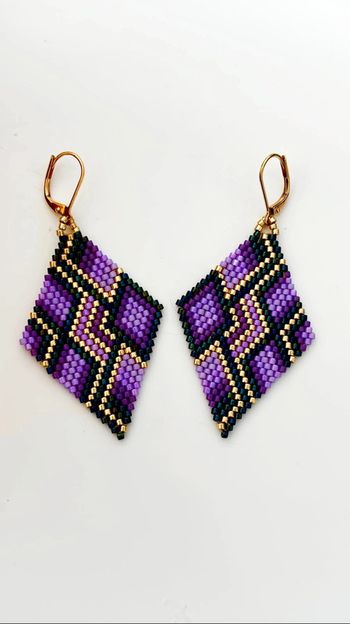 Boucles d'oreilles géométrique tissées