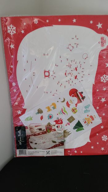 set de table à colorier decor santa star mesa bella