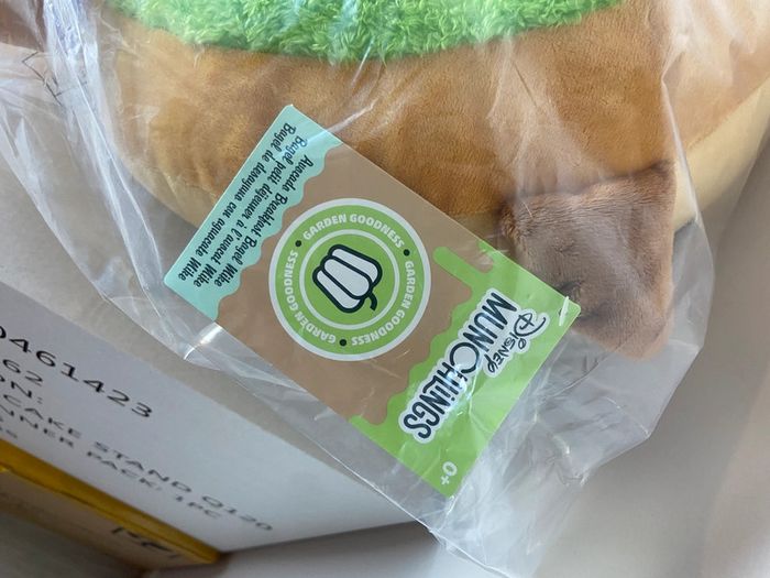 Peluche Disney taille moyenne Mike Avocado Disney Store Munchlings - photo numéro 4