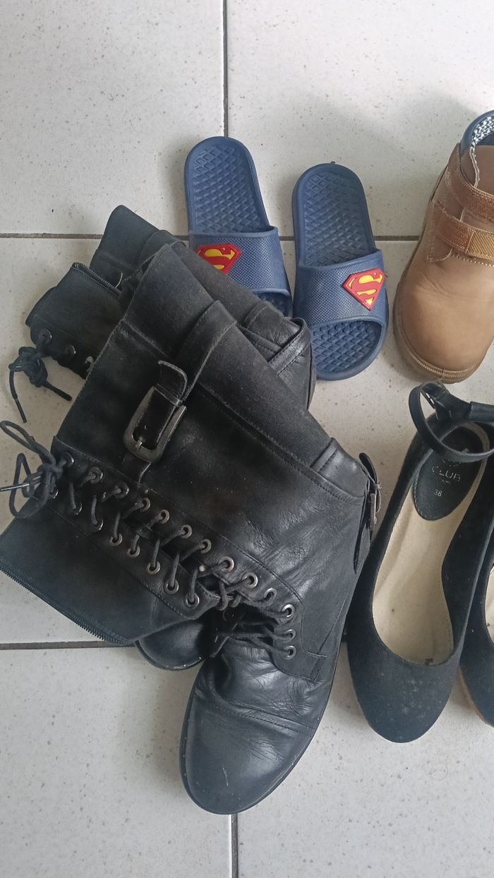 Lor de chaussures femme/garcons - photo numéro 2