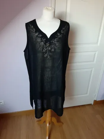 Tunique transparente