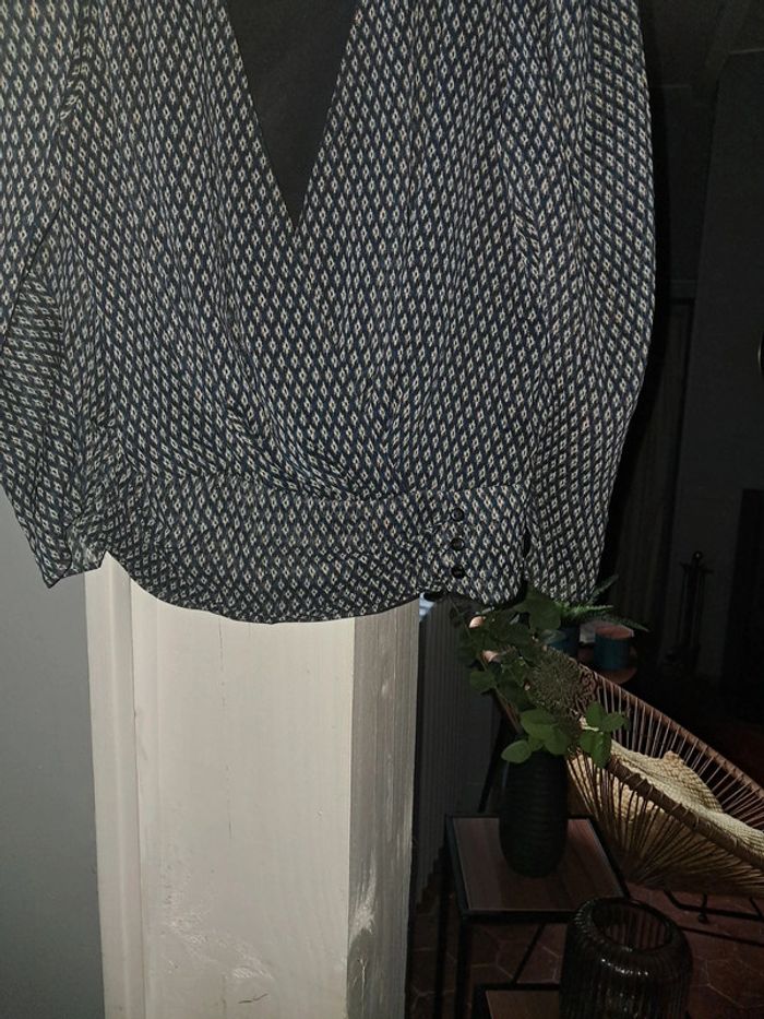 Blouse de la marque Kiabi taille M - photo numéro 2