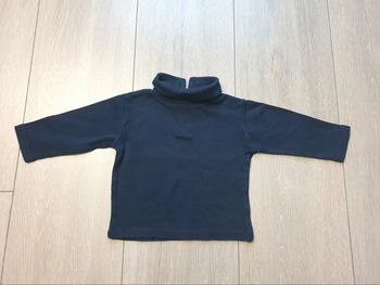 Sous pull bleu marine. Garçon 6 mois. Marque Dp.am