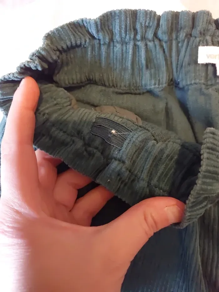 Short en velours neuf Vertbaudet 10A - photo numéro 4