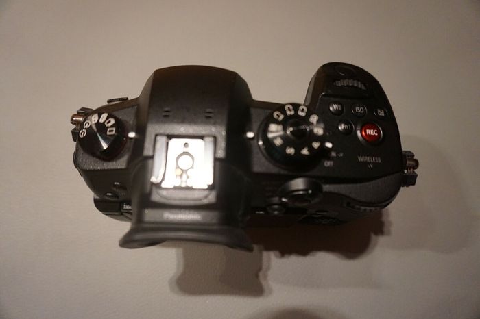 mon PANASONIC LUMIX GH5 AVEC FACTURE ET GARANTIE - photo numéro 2