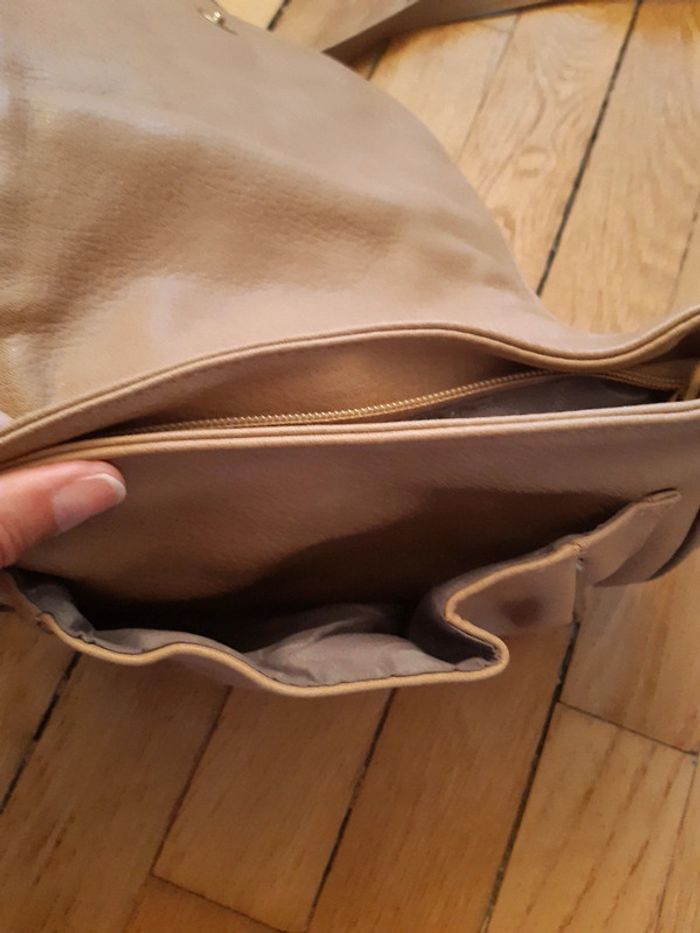 Sac à bandoulière beige/doré Lulu Castagnette - photo numéro 11