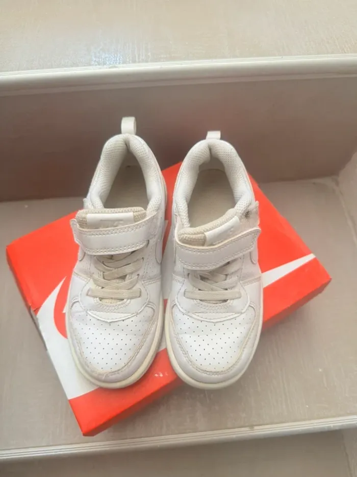 Chaussures Nike Court Borough Low SL PSV – Pointure 27,5 – Très bon état - photo numéro 4