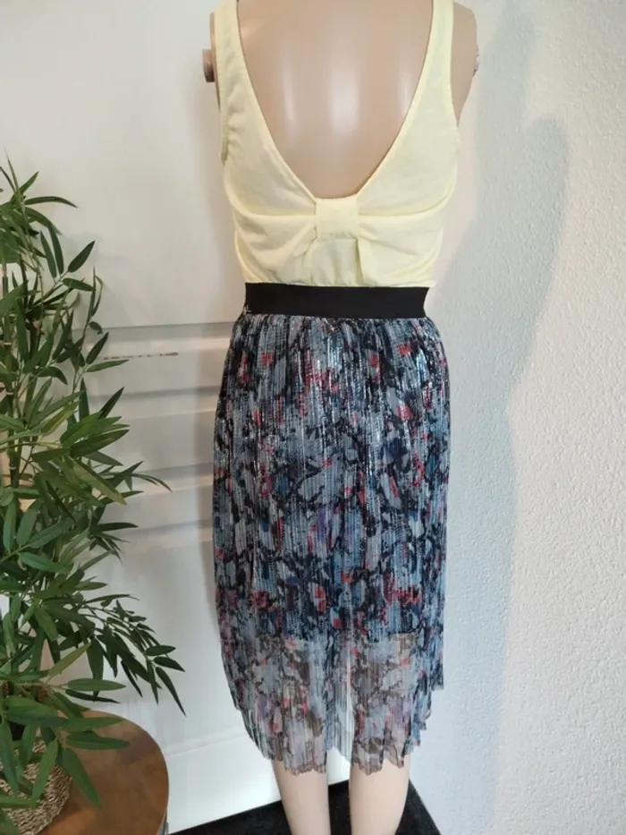 Jupe kiabi taille 34 neuve - photo numéro 4