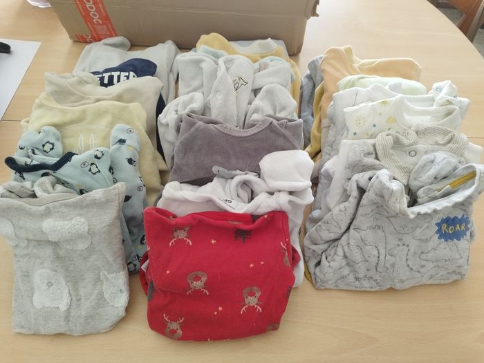 Lot vêtements bébé garçon 1 mois
