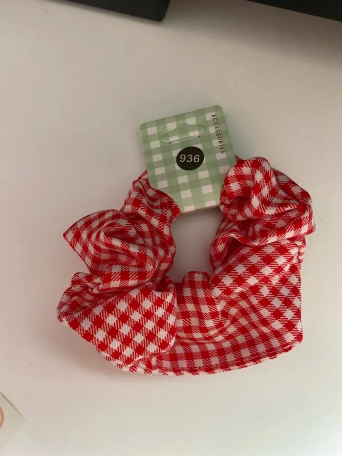 Chouchou vichy rouge