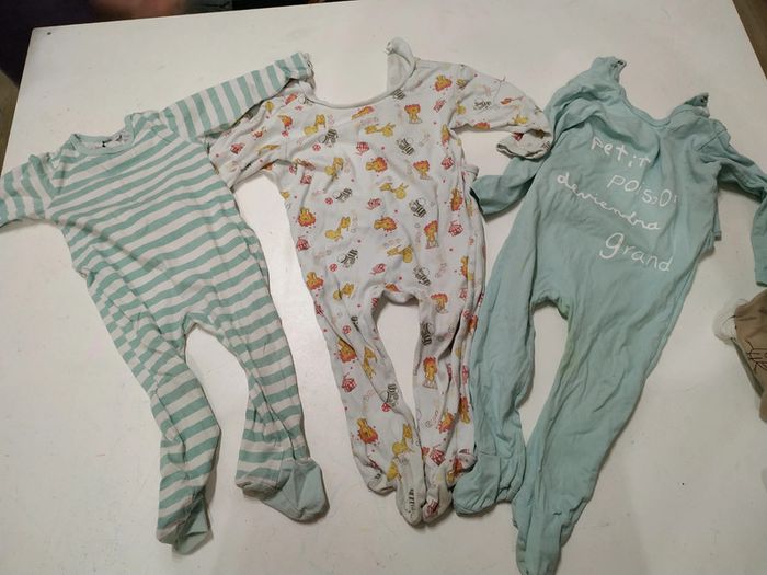 Très gros lot de plus de 40 pièces taille 2 ans vêtements d'été - photo numéro 12