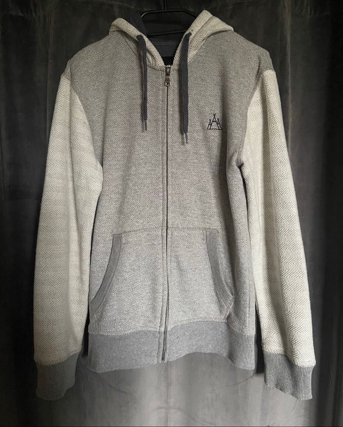 Sweat a capuche