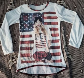 Pull avec femme et drapeau américain 12ans