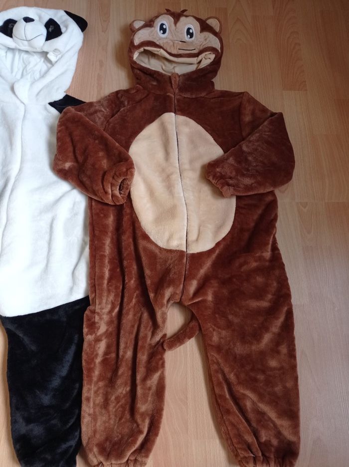 Lot 2 déguisements combinaisons animaux 5ans - photo numéro 3