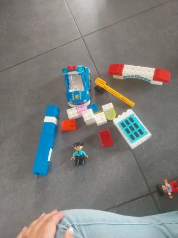 Duplo police