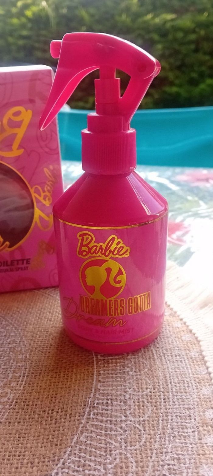 Lot produits barbie neufs - photo numéro 2