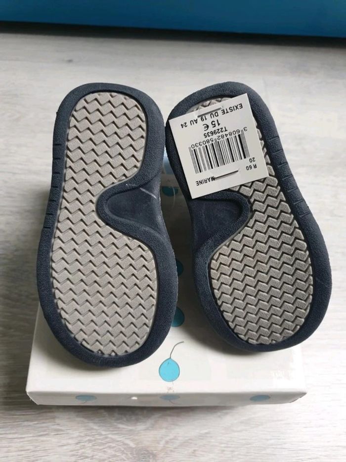 Baskets à scratchs neuves avec étiquette 20 Tex bleues et grises - photo numéro 4