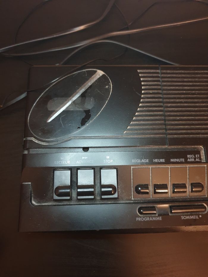 Radio réveil à cassette vintage - photo numéro 7