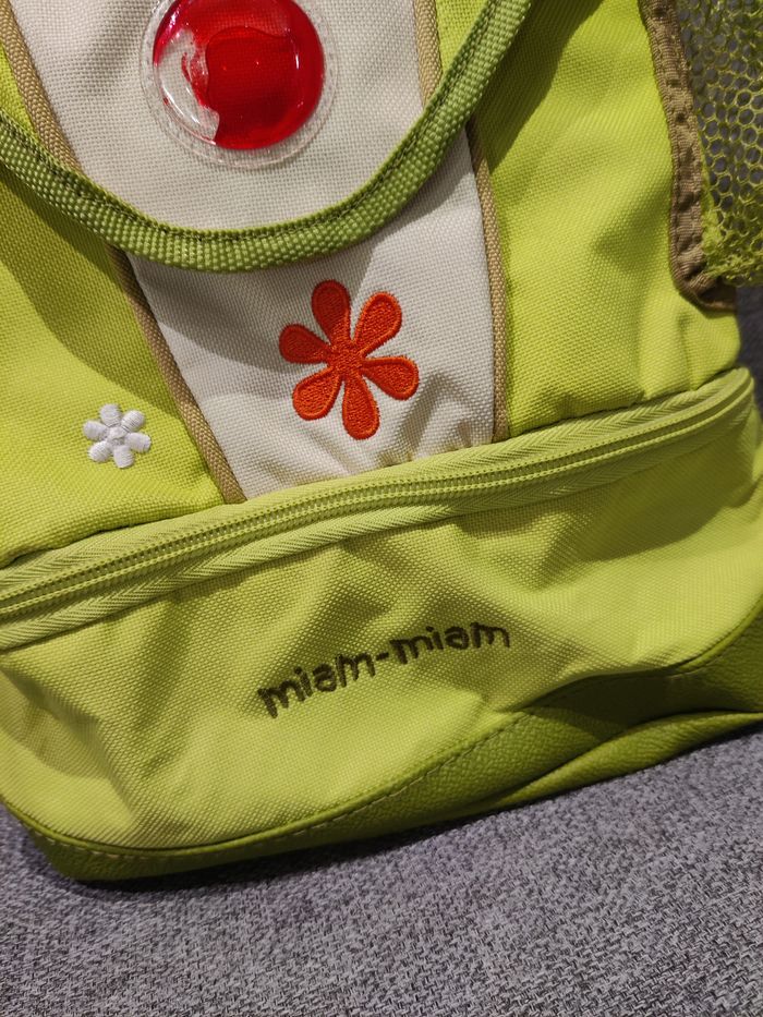 Petit sac à dos à langer ou goûter isotherme Babymoov - photo numéro 3