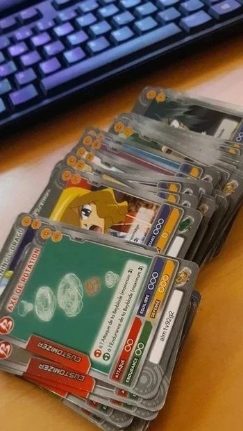 Lot de 5 cartes Beyblade battle card collection