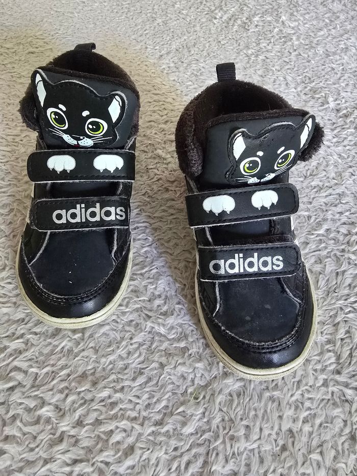 Baskets 🍒Adidas🍒pointure 22