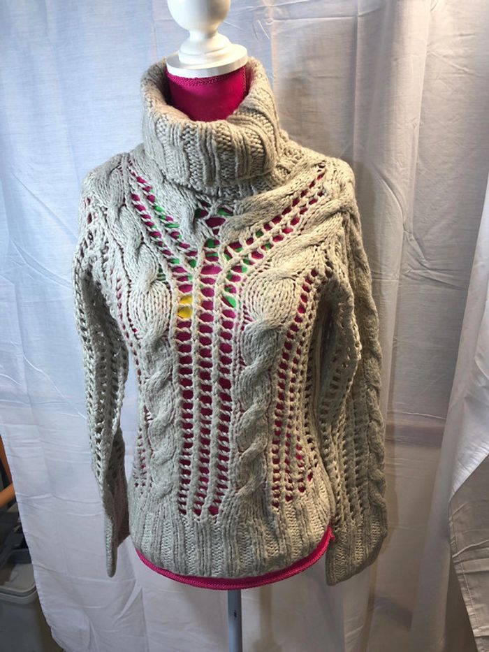 Pull à trou
