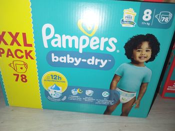 Couches Pampers taille 8