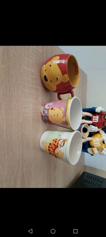 Lot de trois mugs