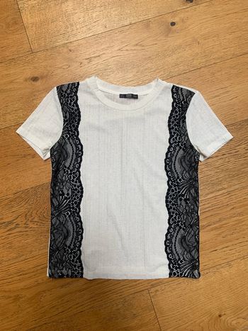 Tee-shirt à manches courtes avec dentelle