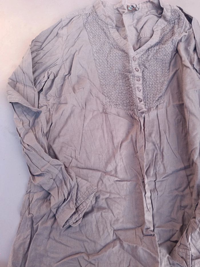 Chemise grise - photo numéro 3