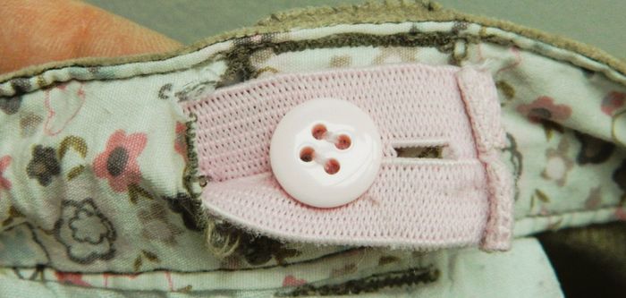 Jupe en velours T 5 ans "Okaidi" - photo numéro 3