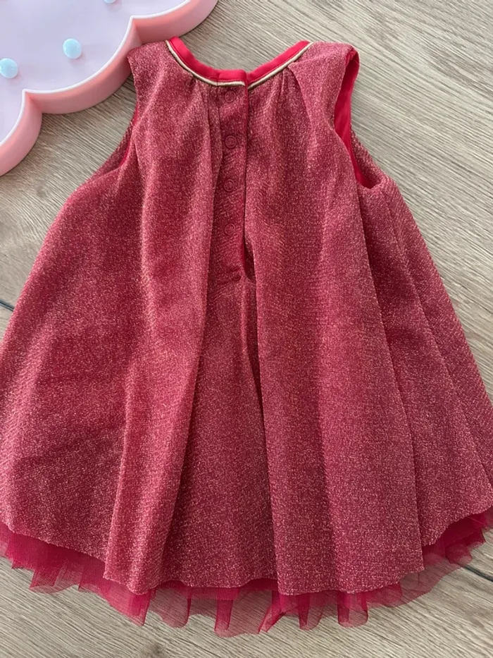 Robe rouge et dorée - photo numéro 5