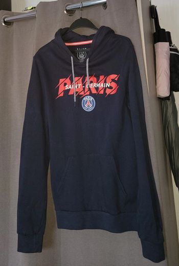 Pull capuche