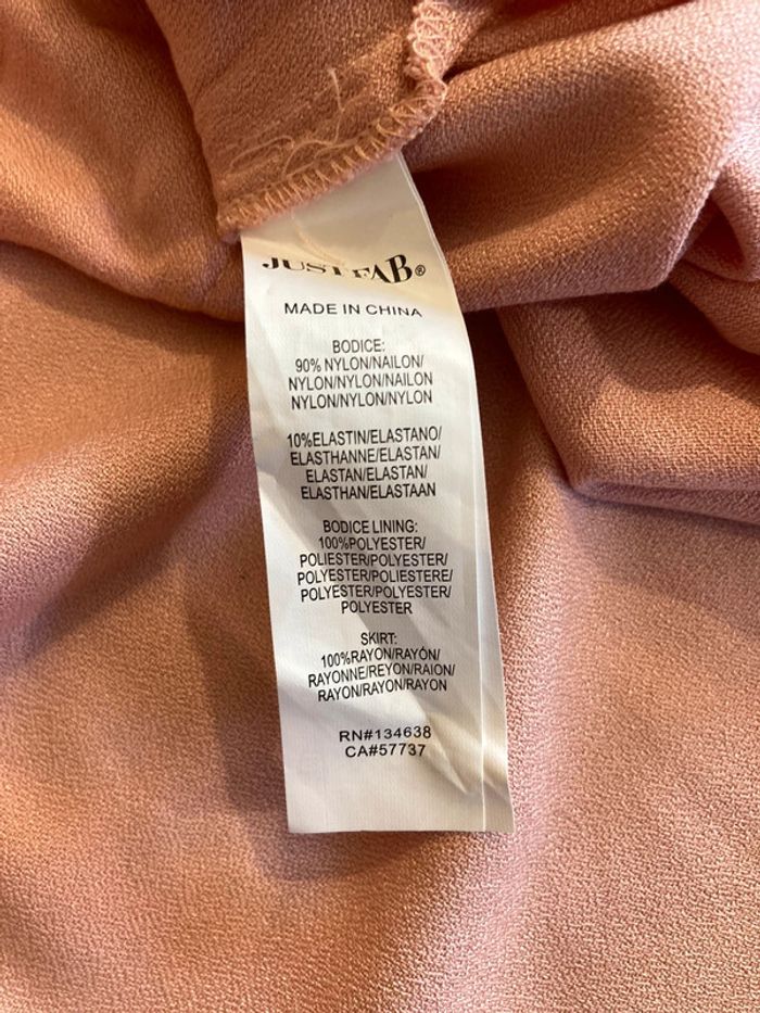 Robe dentelle rose poudré neuve - photo numéro 3