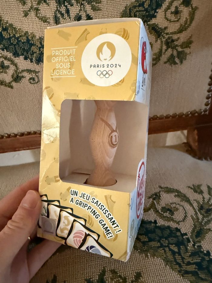 NEUF jeu de société Totem Jungle Speed édition JO 2024 jeux olympiques Paris spéciale limitée - photo numéro 2