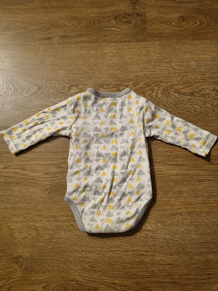 Body 1 mois - photo numéro 2