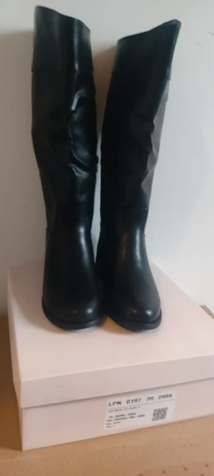 JustFab Lily Bottes hautes taille 38,5 Neuf - photo numéro 2