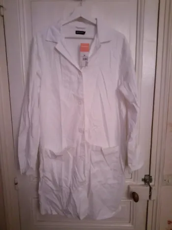 blouse blanche