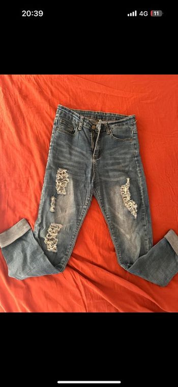 Jean troué taille S