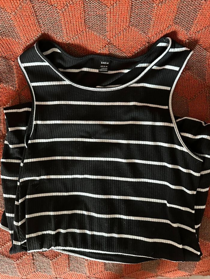 Robe rayée sans manches - photo numéro 4
