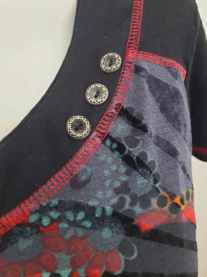 T shirt taille 4 - photo numéro 5