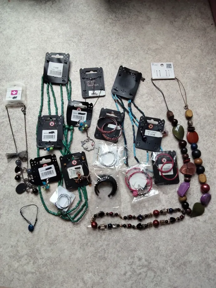 Lot bijoux neuf
