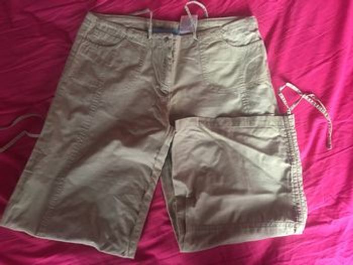 pantacourt kaki 16ans