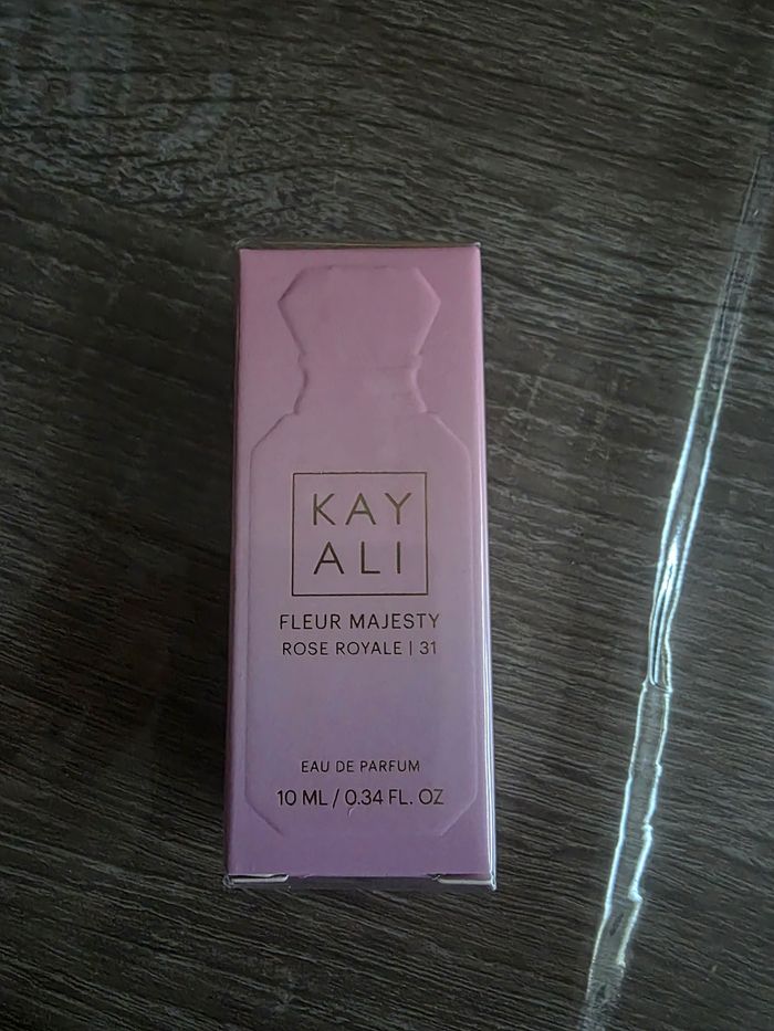Kayali fleur majesty 31