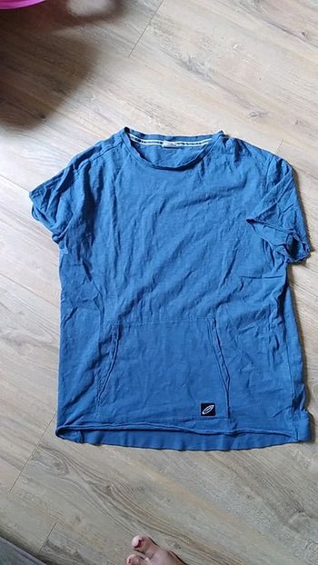Tee shirt