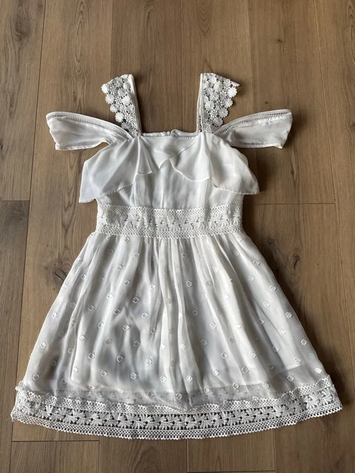 Robe courte femme dentelle
