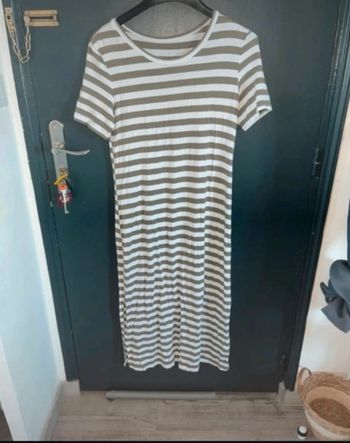 Robe longue à rayures