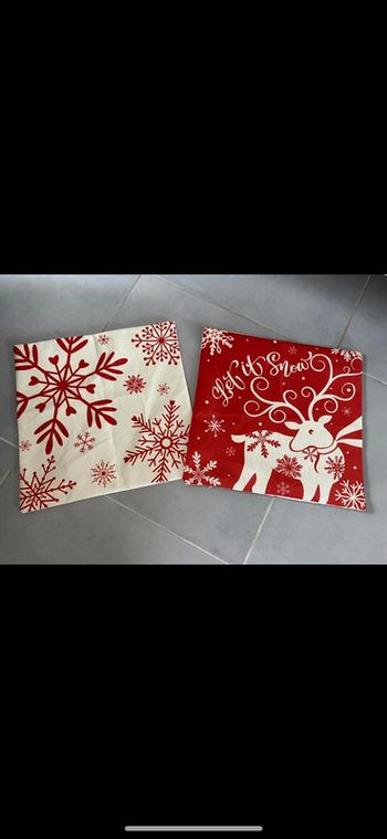 Lot de 2 housses de coussin de Noël neuves