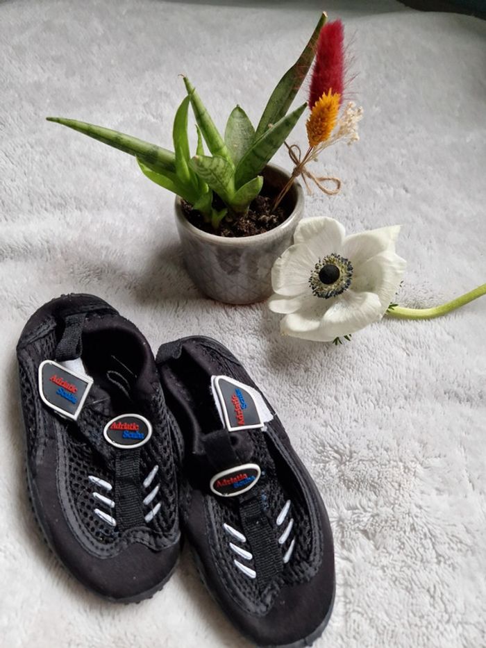 Lot tongs et chaussures d'eau - photo numéro 7