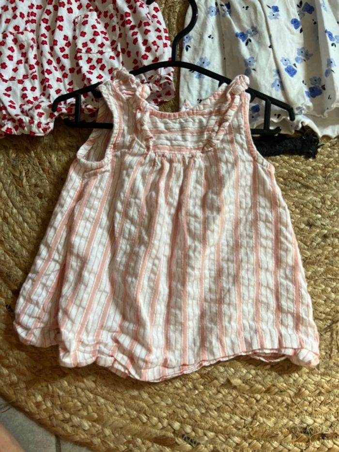Lot de trois vêtements bébé fille - photo numéro 3